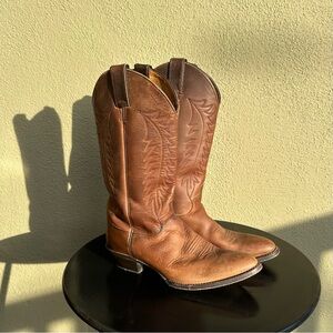 Vintage Justin Brown Leather Cowboy Boots (size 8.5)